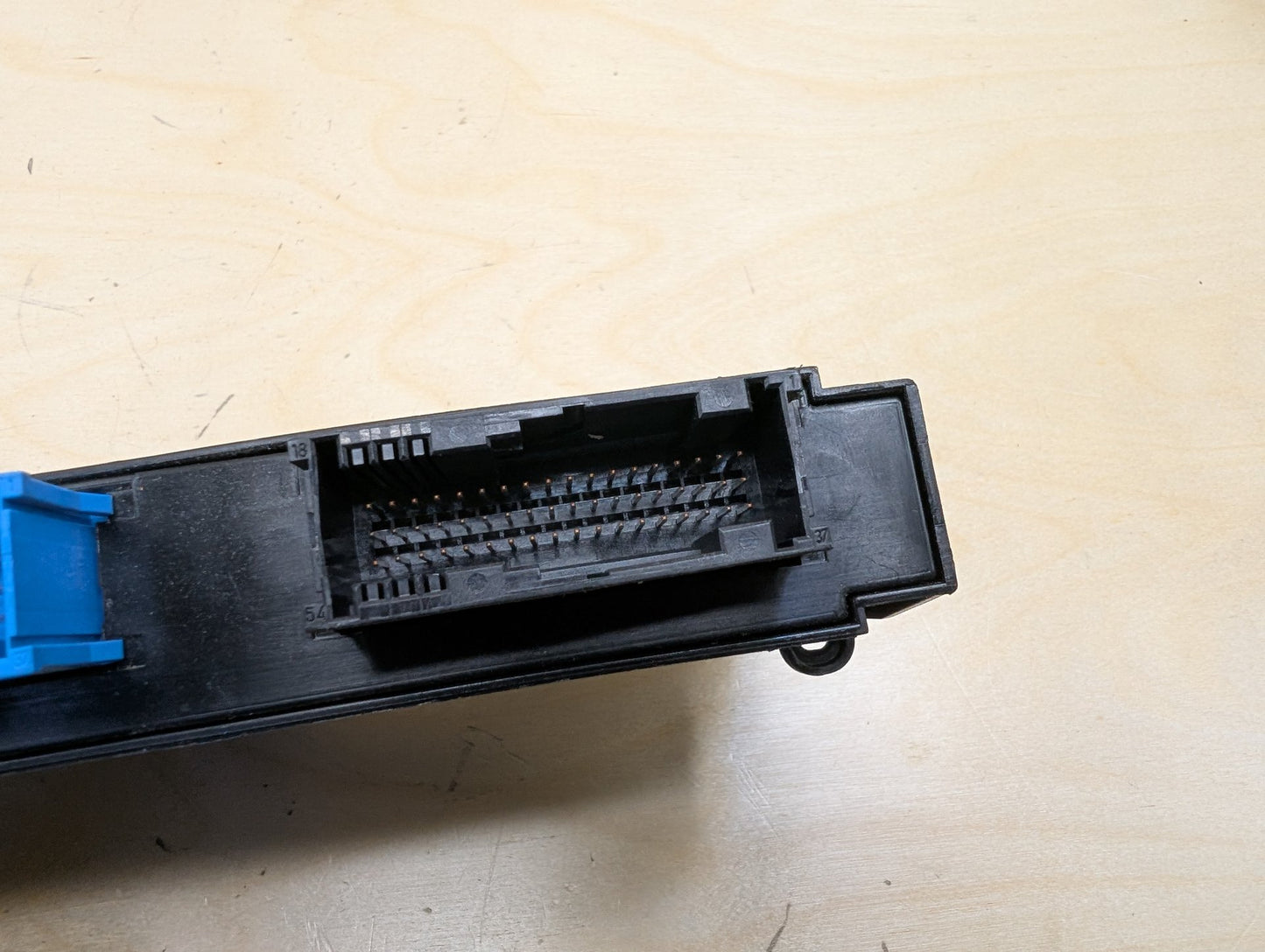 NOTE 2007-2013 BMW 335i E93 BCM Body Control Module 9176884