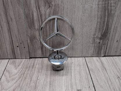 2009-2012 Mercedes-Benz E550 W212 Hood Star Emblem Badge Symbol Logo A2218800086