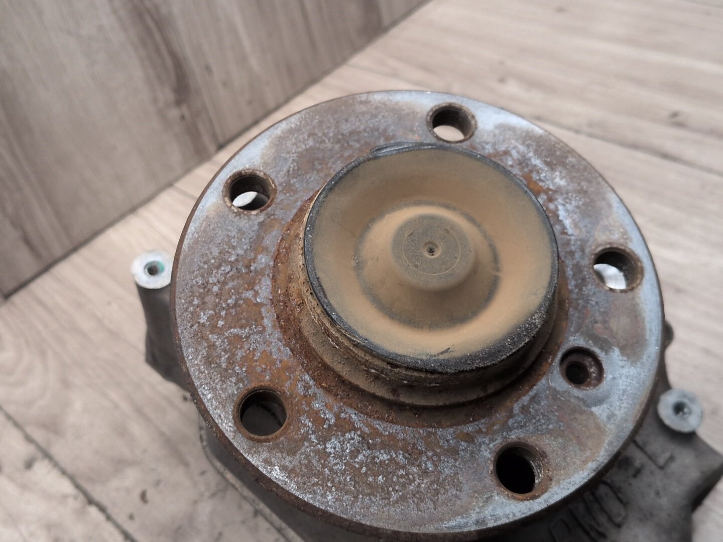 OEM BMW F32 F33 F36 RWD Front Left Driver Hub Spindle Carrier Knuckle Bearing