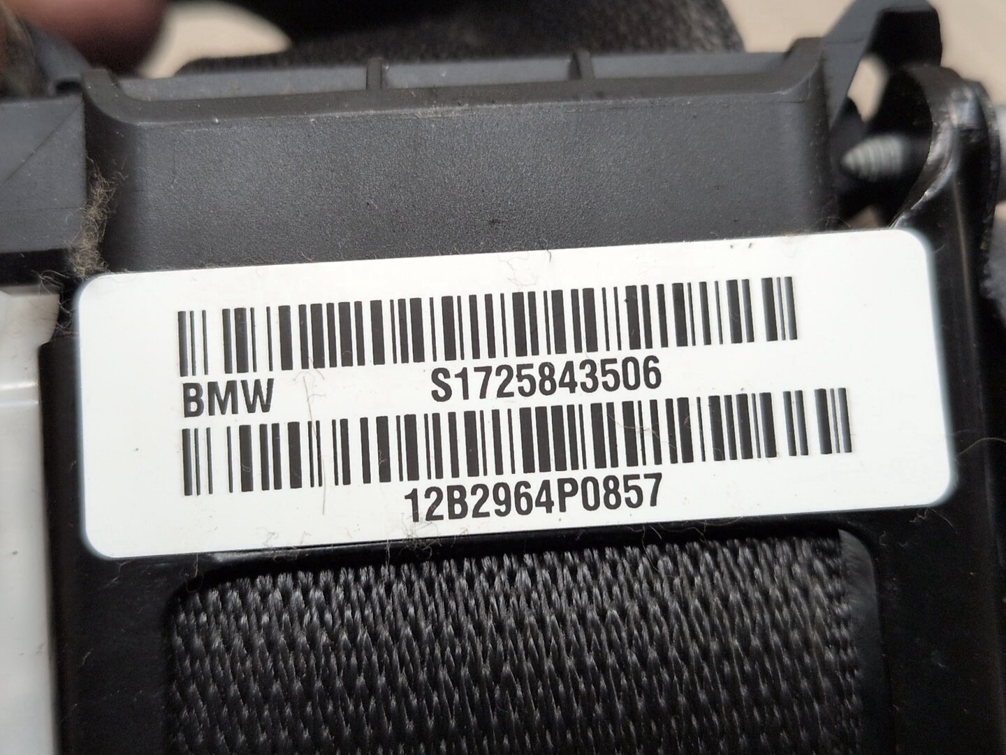 2011 - 2017 BMW X3 F25 Front Left Driver Seatbelt Seat Belt Retractor 7258435 N20B20O0