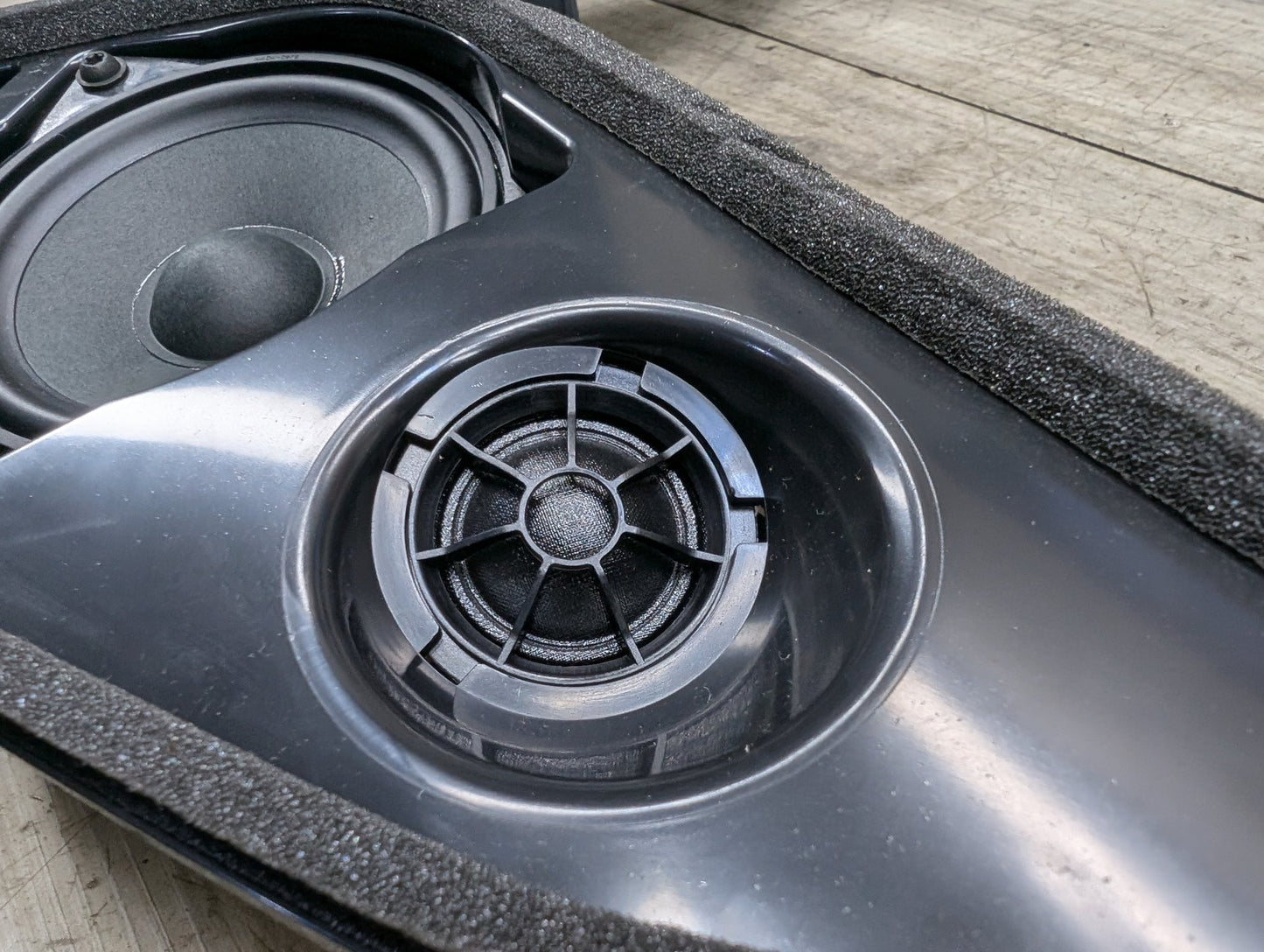 19-23 OEM BMW G05 X5 Rear Left Right D Pillar MID Range Speaker Tweeter