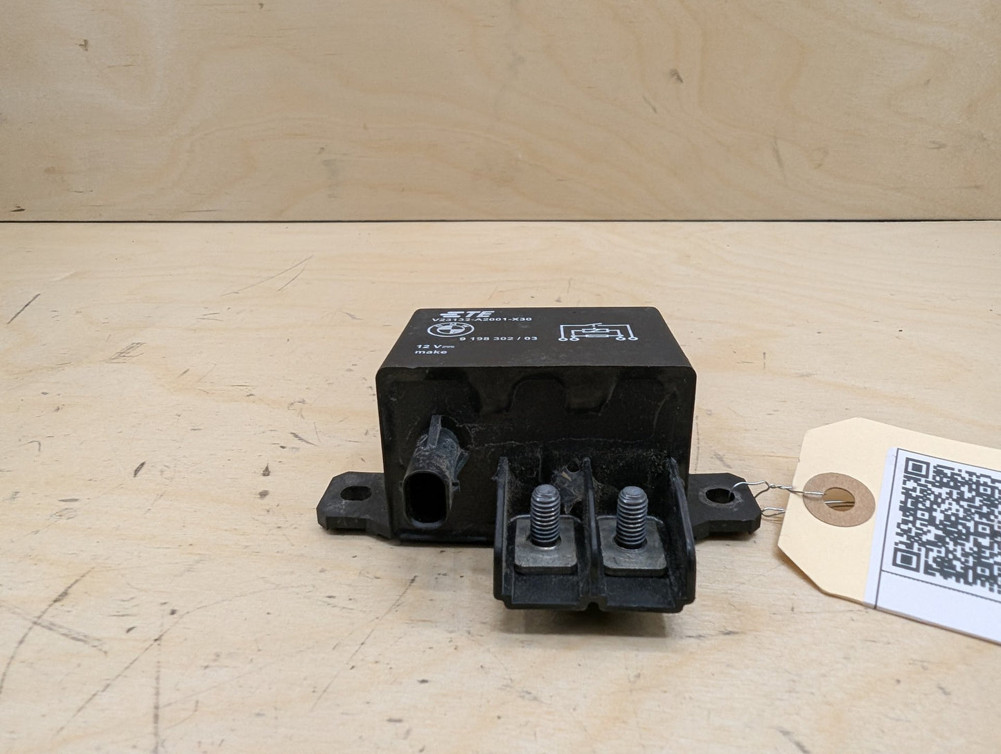 OEM BMW F10 F13 F02 F30 F32 F80 F82 F85 M3 M4 M6 Cooling Fan Relay Control 130A