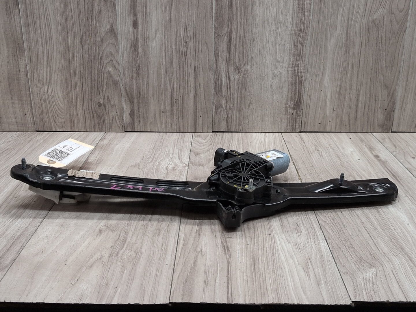 2011-2017 BMW X3 F25 Rear Right Passenger Door Window Glass Regulator Motor 7258536