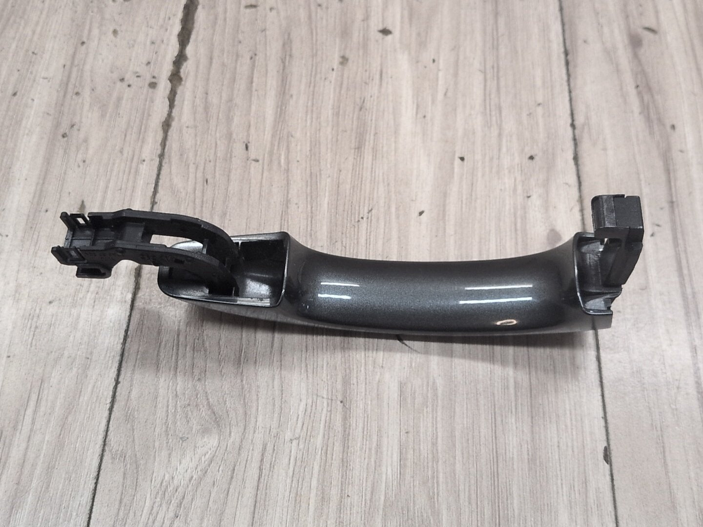 2015-2018 Audi Q3 8U Front or Rear Left Driver Exterior Door Handle w/ Comfort Access 8T0837205A