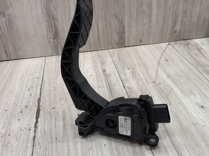 2010-2016 Audi S4 B8 Gas Accelarator Pedal 8K1723523 OEM