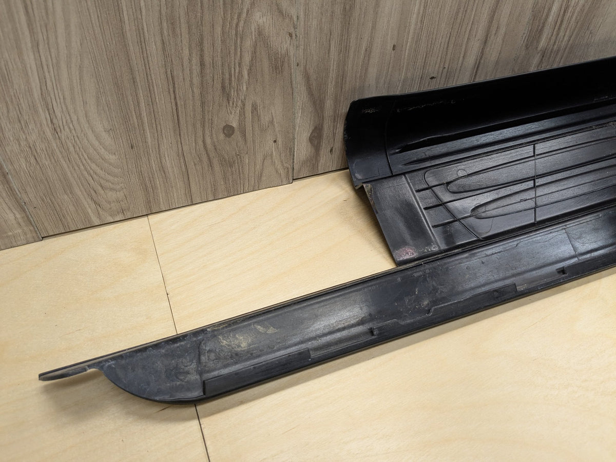 2009-2011 Mercedes-Benz SLK-Class R171 Right Scuff Plate Door Sill A1716800235
