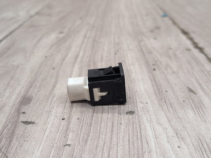2016-2022 BMW 750i G12 AUX/ USB Charger Port Socket 9229294 OEM