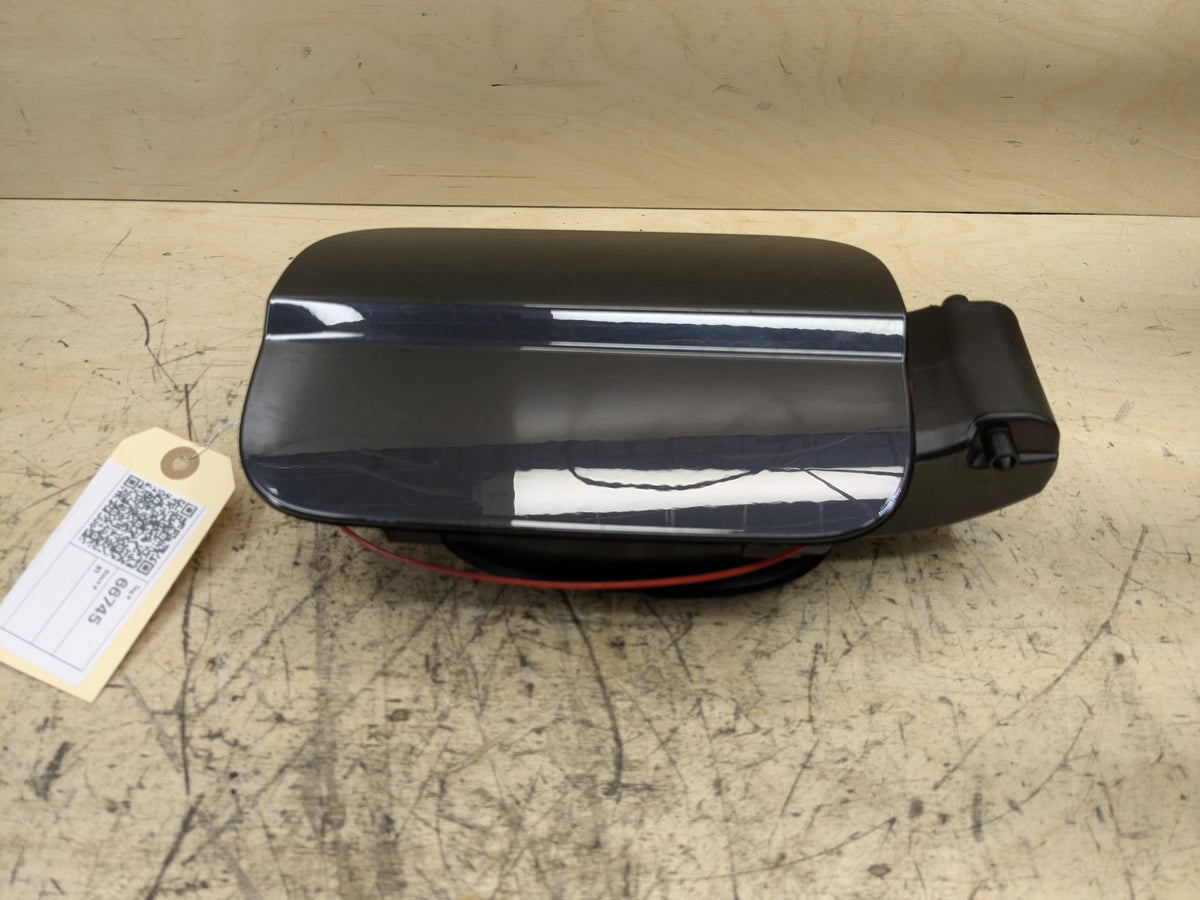 2012-2018 Audi A6 C7 Gas Cover Assembly 4G0809906 OEM