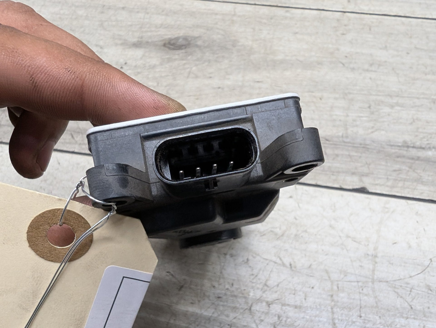 2017-2023 BMW 530i G30 Muffler Exhaust Flap Actuator 9854640