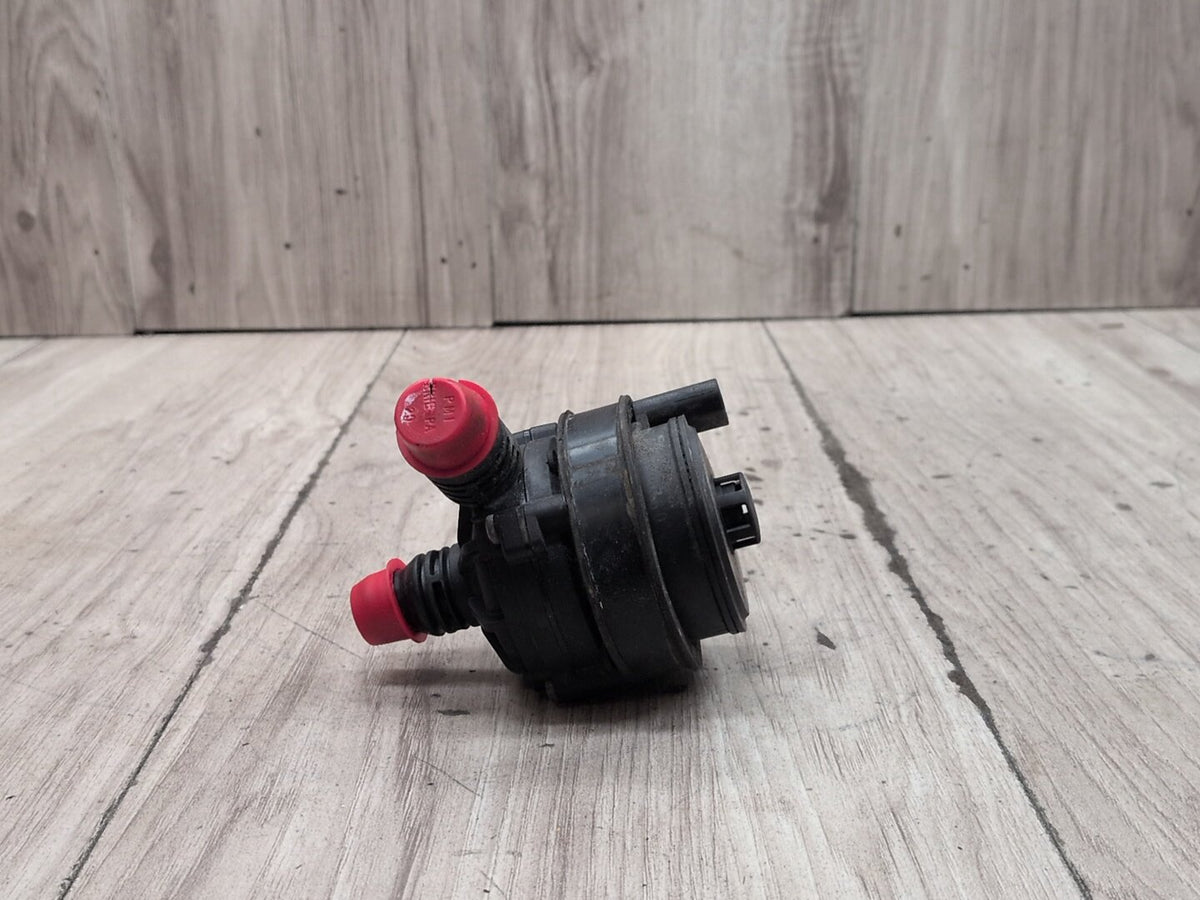 *OEM BMW G01 G05 G20 G22 G30 G42 G80 G82 G83 M3 M4 Engine Auxiliary Water Pump