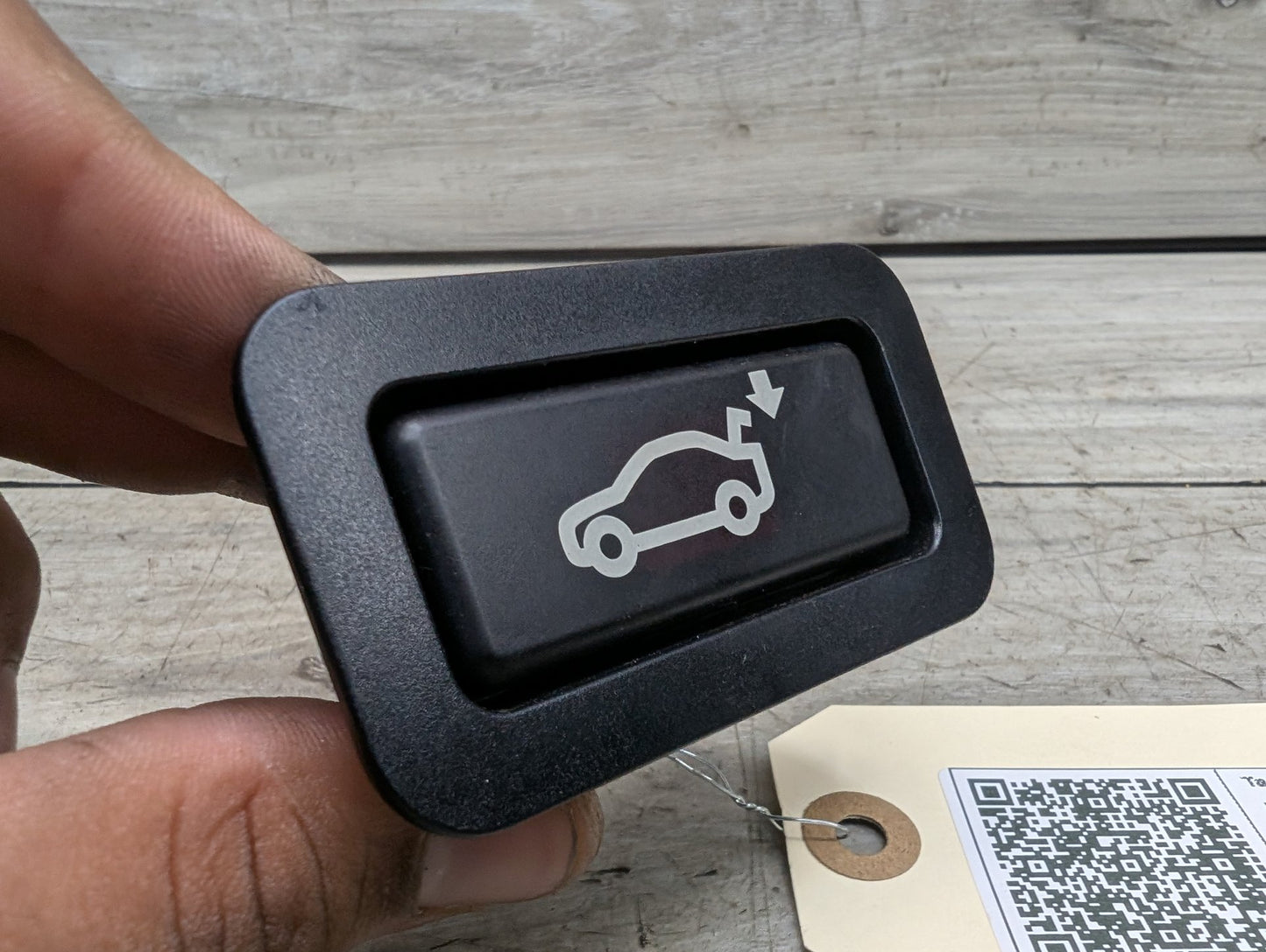 2007-2013 BMW X5 E70 Liftgate Trunk Lid Lock Unlock Switch 8375580