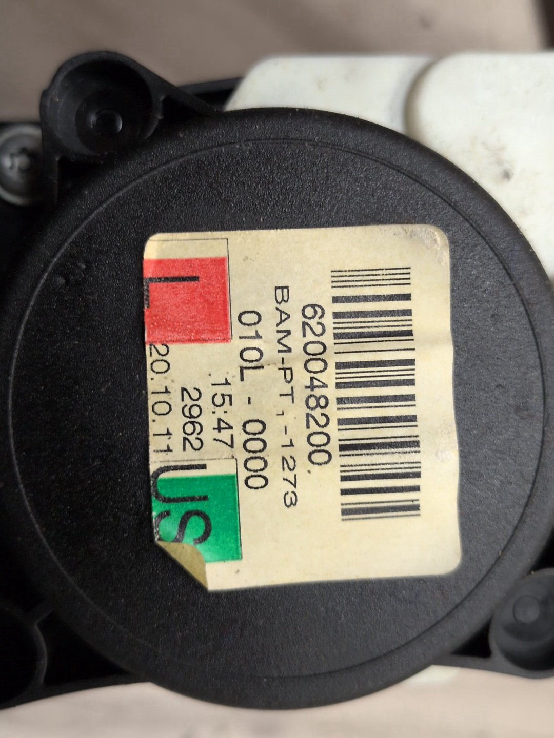 2009-2012 Mercedes-Benz E550 W212 Front Left Driver Seatbelt Seat Belt Retractor 620048200 OEM