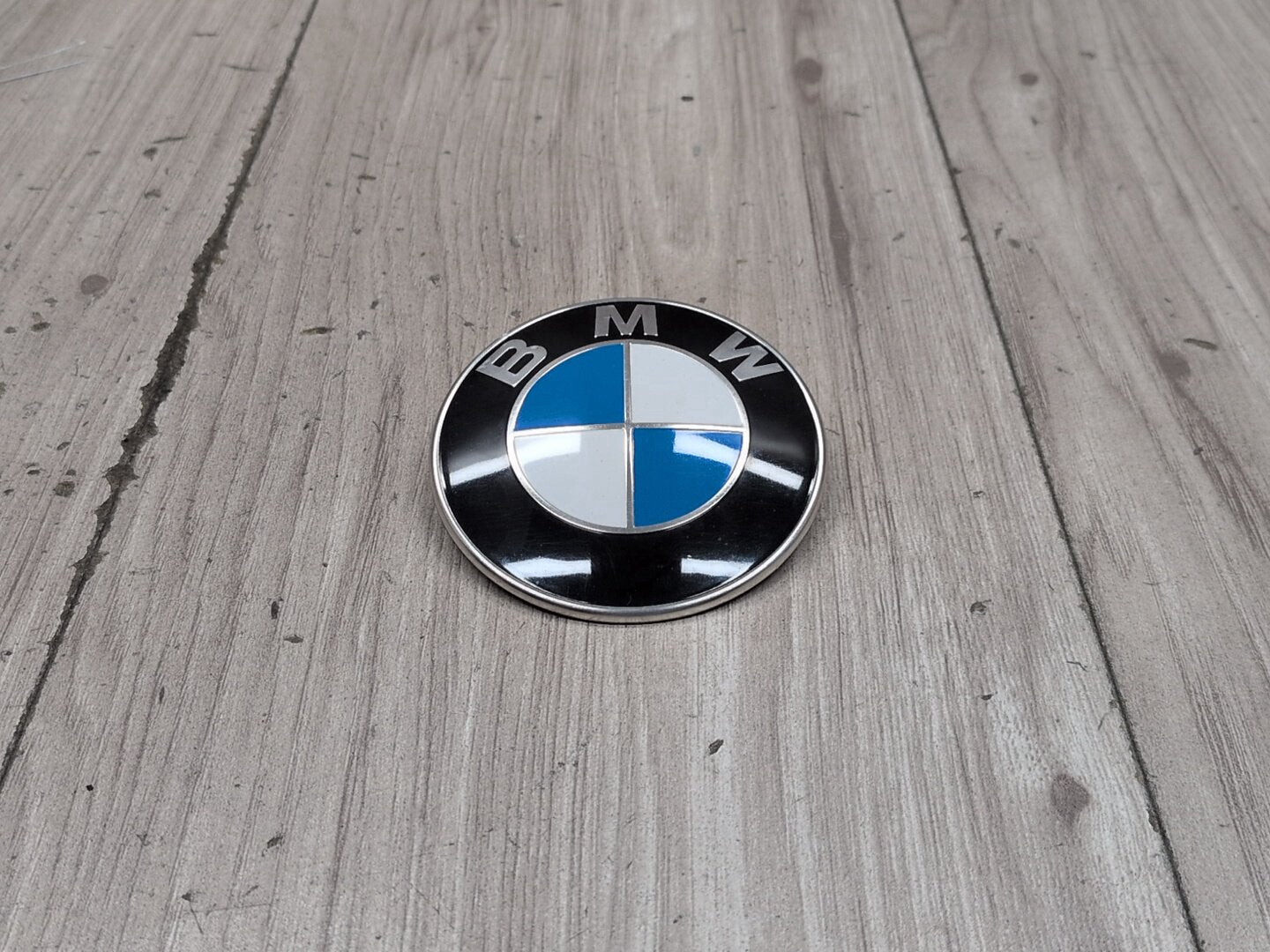 OEM BMW E82 E92 F02 F10 F22 F30 F44 F82 Rear Trunk Lid Round Emblem Logo 82MM