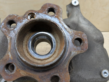 2018-2023 BMW M550i G30 AWD Front Right Spindle Knuckle w/ Bearing 6884386