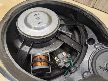 2009-2011 Mercedes-Benz SLK-Class R171 Front Right Door Speaker A1718200202