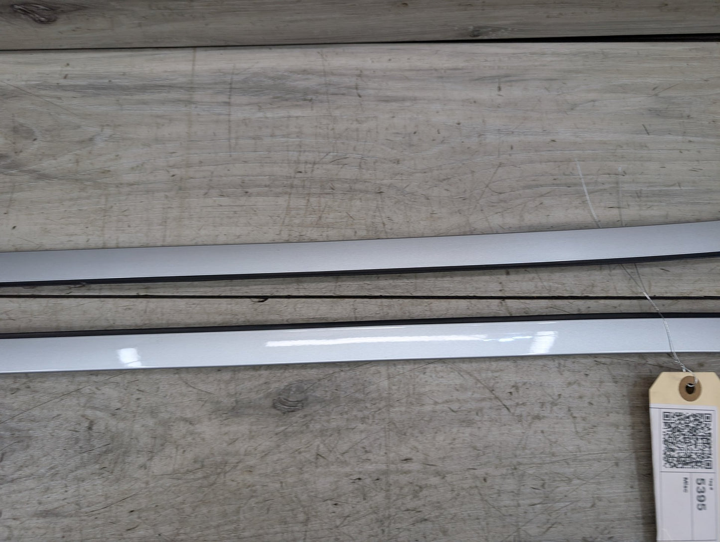 2007-2013 BMW X5 E70 Front Left Right Side Windshield Drip Trim Molding SET 7250395