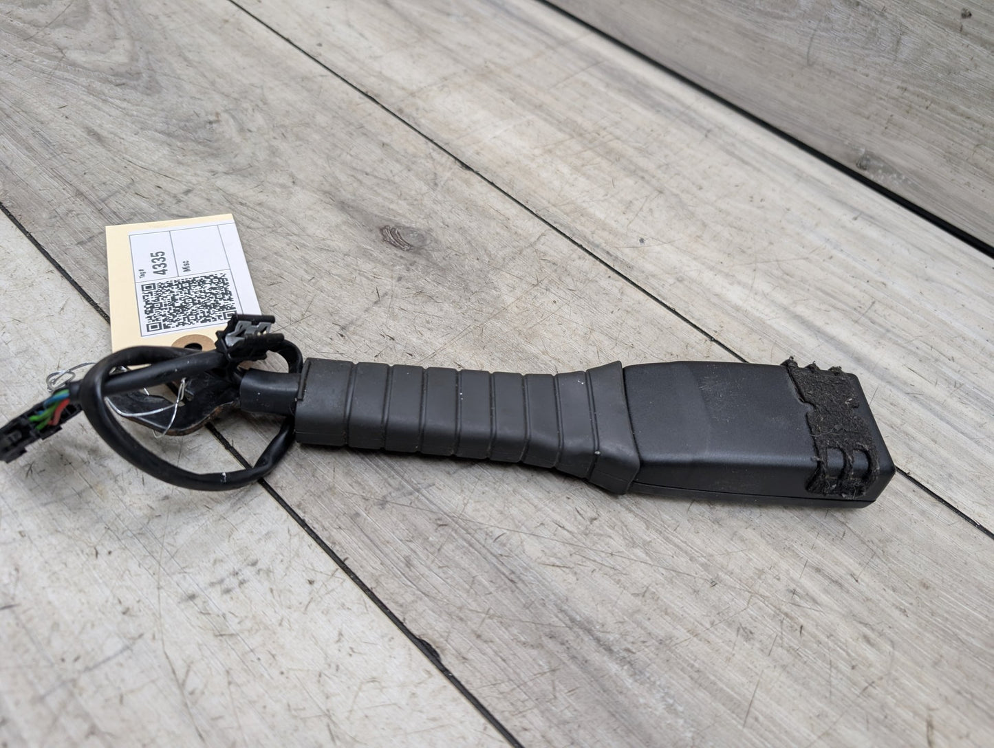2008 - 2017 Audi S5 8T Front Left Driver or Right Passenger Seatbelt Seat Belt Buckle 8K08577556