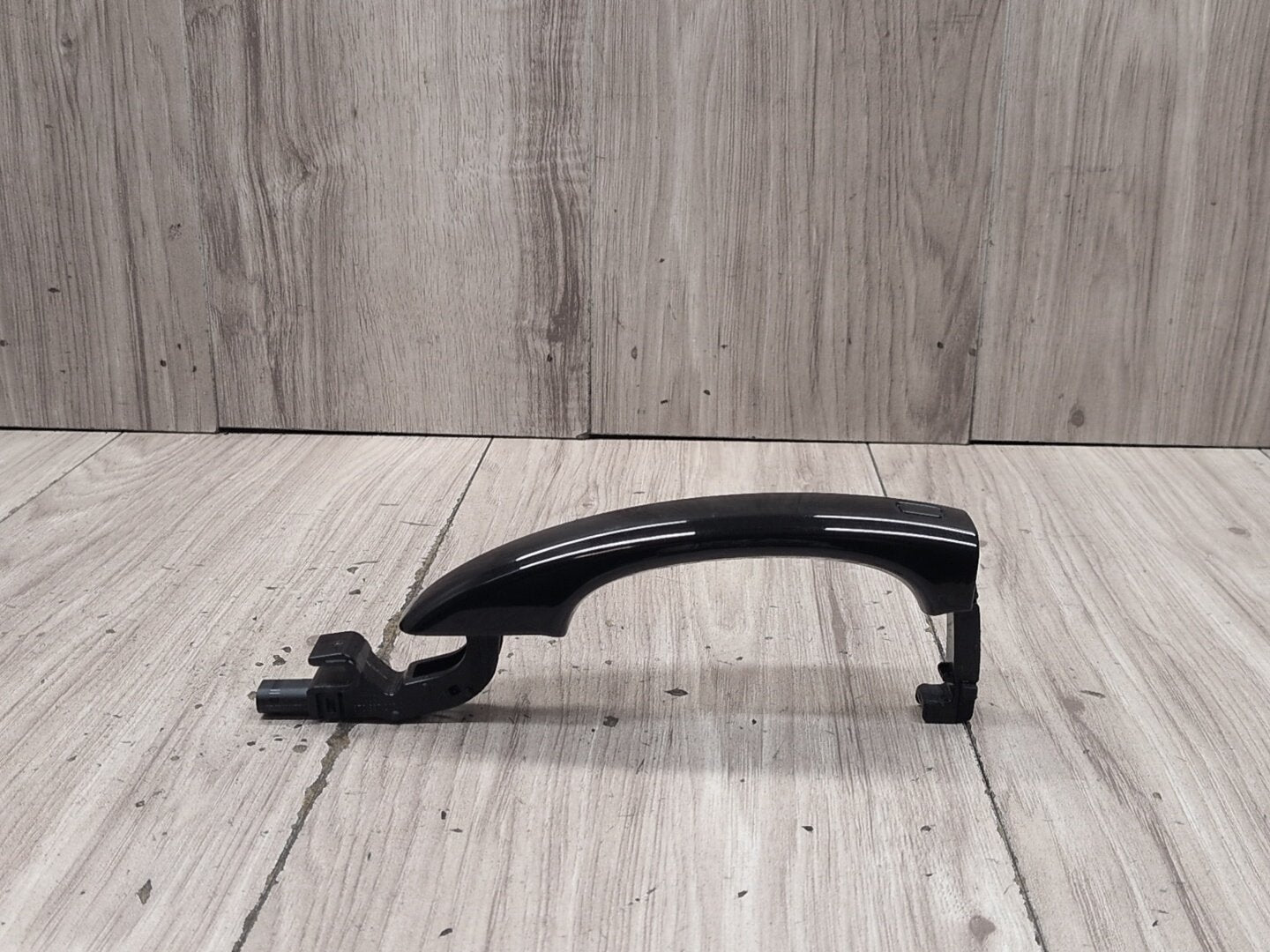 2015-2018 Audi Q3 8U Front or Rear Right Passenger Exterior Door Handle 8T0837205A