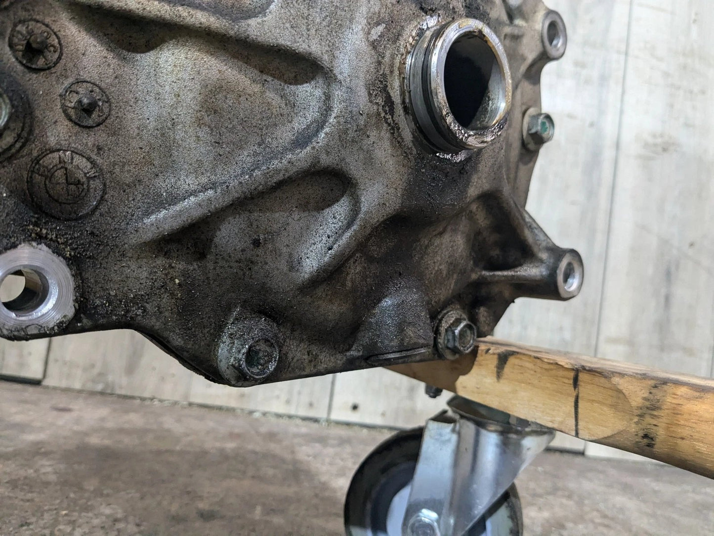 07-10 OEM BMW E70 E71 X5 X6 AWD Front Differential Axle Carrier AT Ratio 3.91