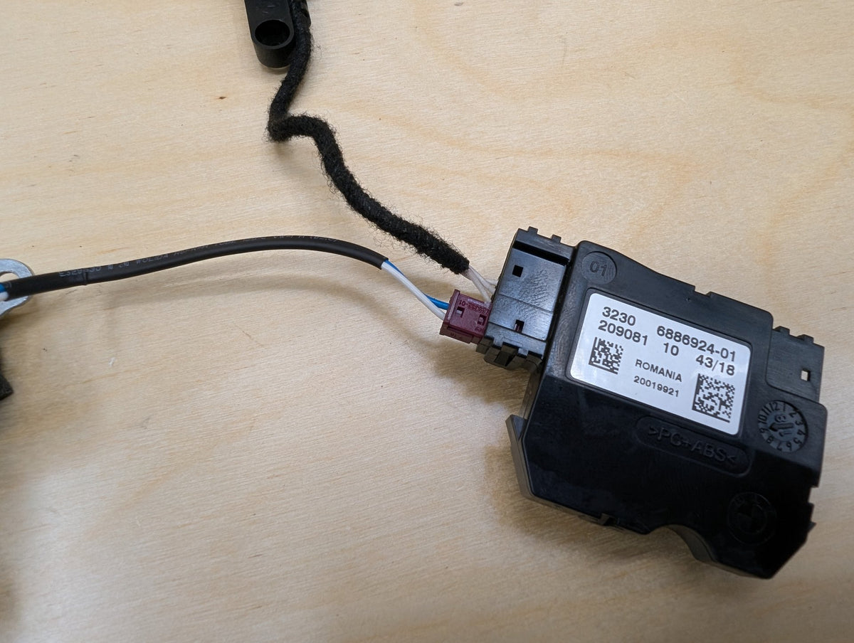 2018-2024 BMW X3 G01 Steering Wheel Heater Switch 6886924 OEM