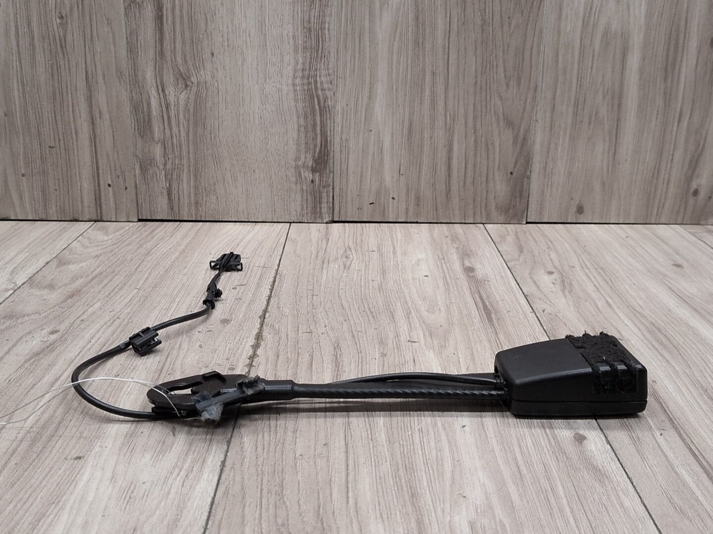2008 - 2017 Audi S5 8T Front Left Driver or Right Passenger Seatbelt Seat Belt Buckle 8K0857755G