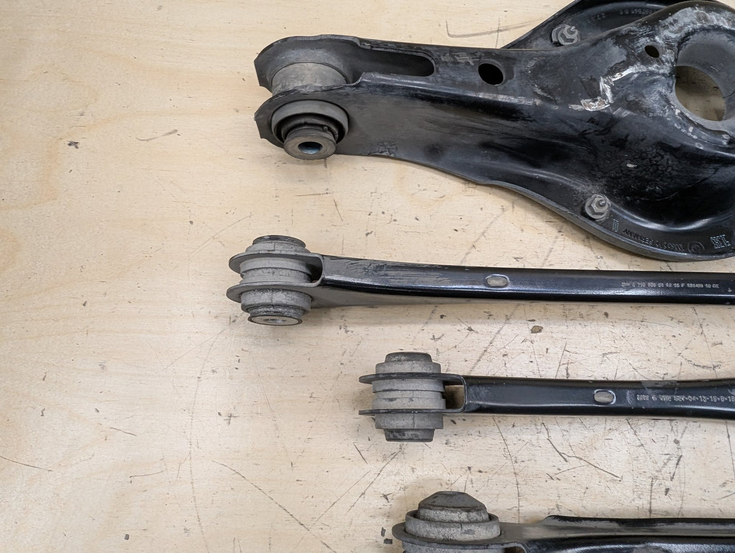 2012-2018 BMW 320i F30 Rear Right Passenger Control Arms SET 6792540