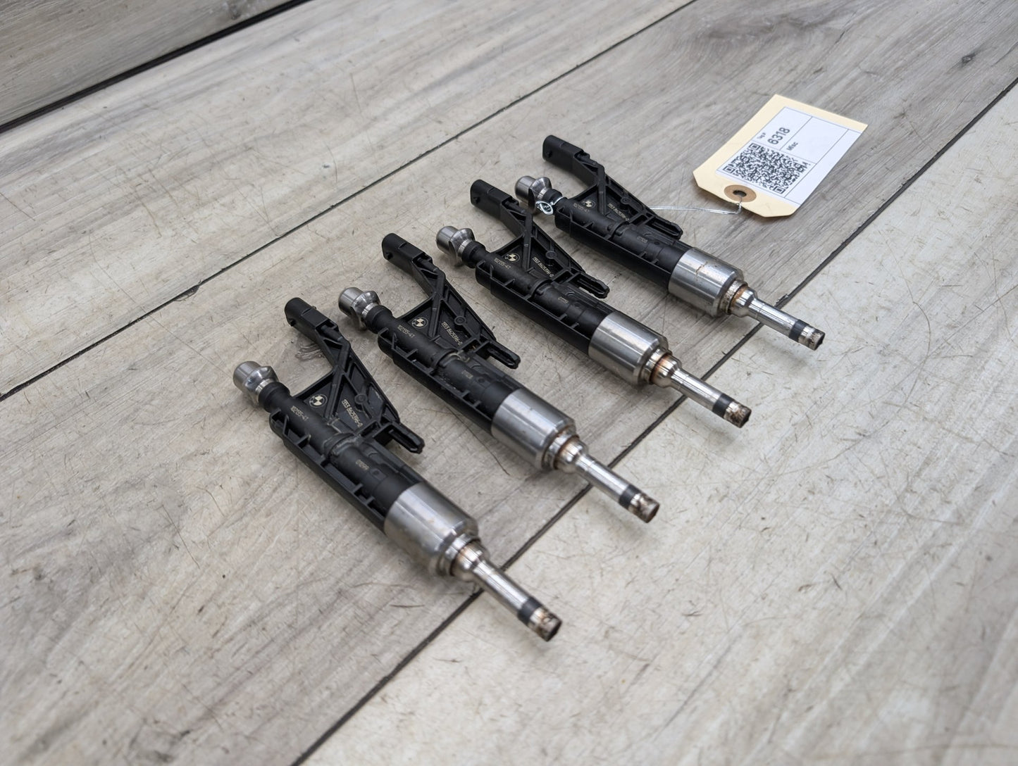 BMW G30 530i B46B20O0 Engine Motor Injector SET 8625396