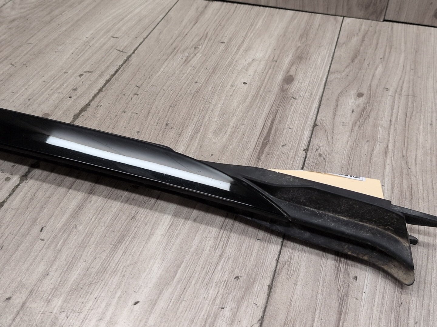 2019 - 2026 BMW X5 G05 Left Driver Side Windshield Drip Molding Trim 7463527 N63B44M3