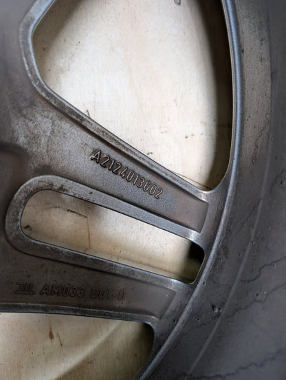 OEM Mercedes W207 E300 E400 E550 AMG Rear Wheel Rim 18x8.5 ET48 5 Double Spoke