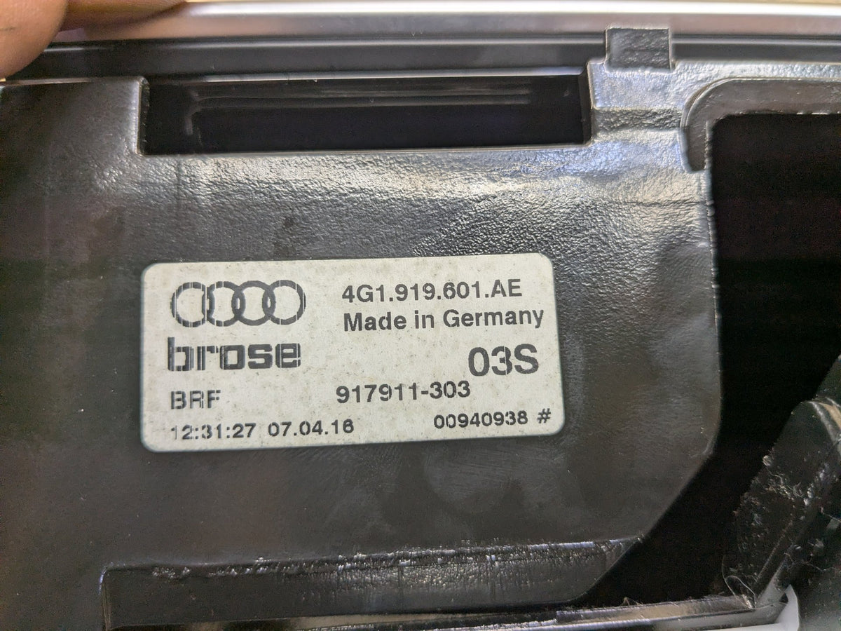 2012-2018 Audi A6 C7 Monitor Display Screen w/ Bracket 4G1919601AE OEM