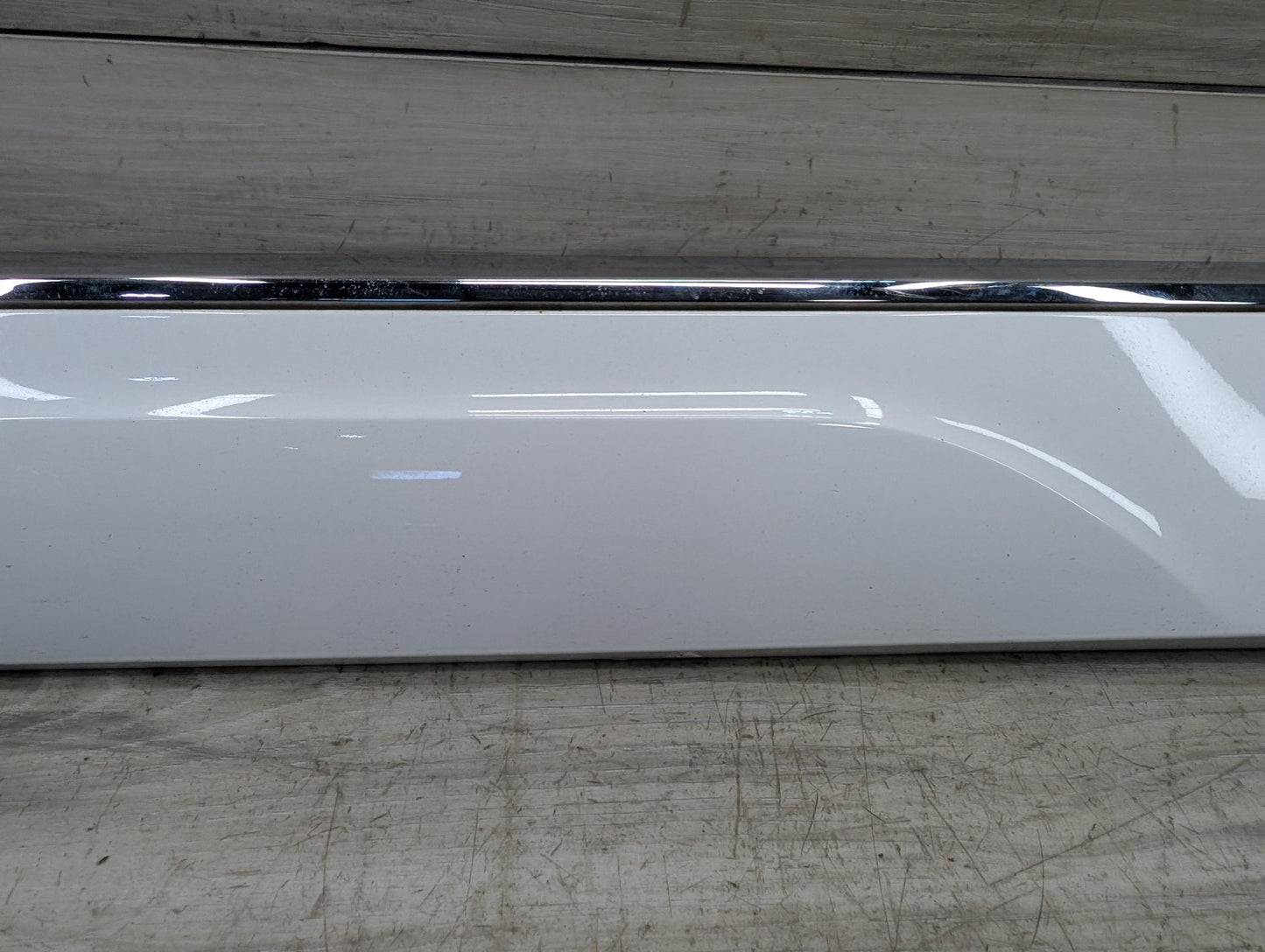 2009 - 2017 Audi Q5 8R Rear Left Driver Exterior Door Trim Molding 8R0853969L EA888