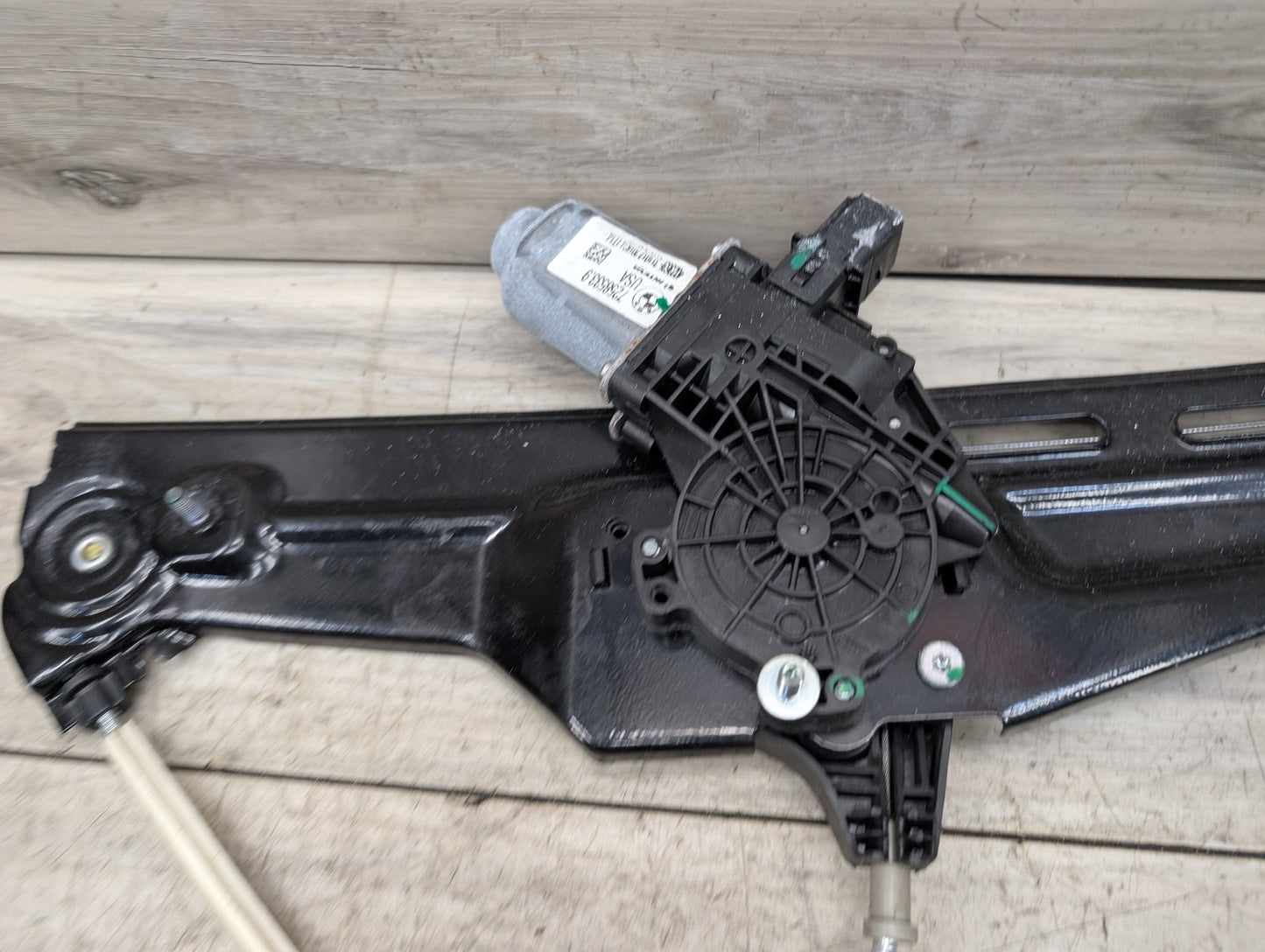 2011 - 2017 BMW X3 F25 Front Left Driver Door Window Glass Regulator w/ Motor 7205851 N20B20A