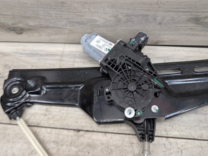 2011 - 2017 BMW X3 F25 Front Left Driver Door Window Glass Regulator w/ Motor 7205851 N20B20A