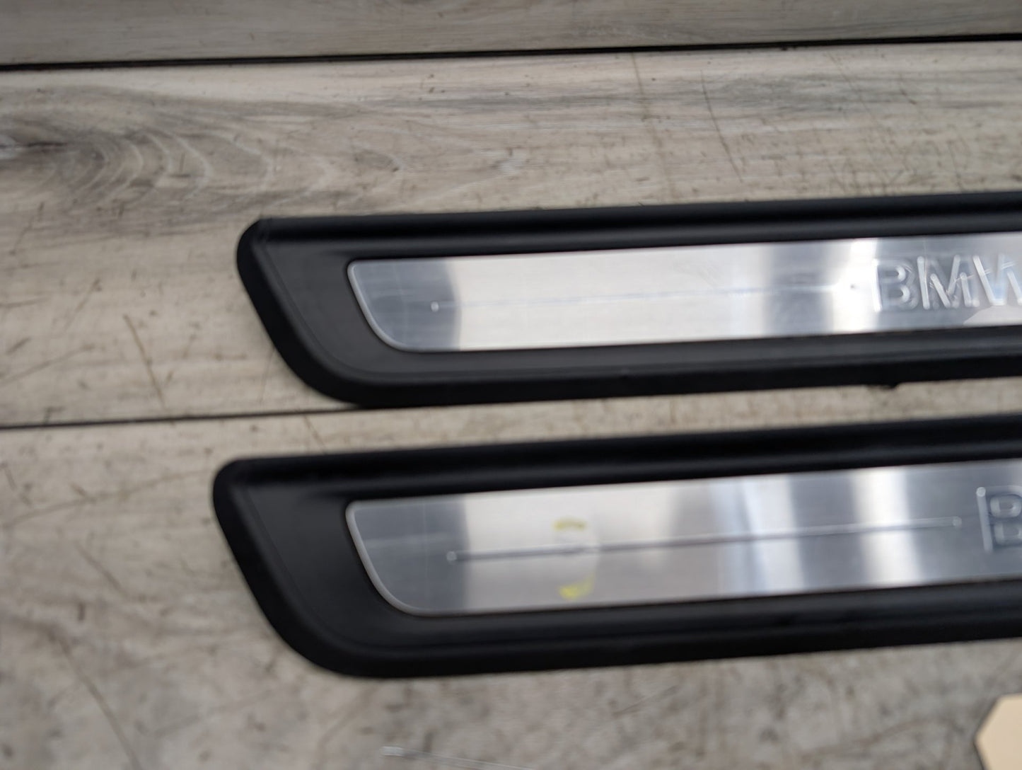 2019 - 2026 BMW 330i G20 Front Left Right Scuff Plate Door Sill SET 7407377 B46B20O1