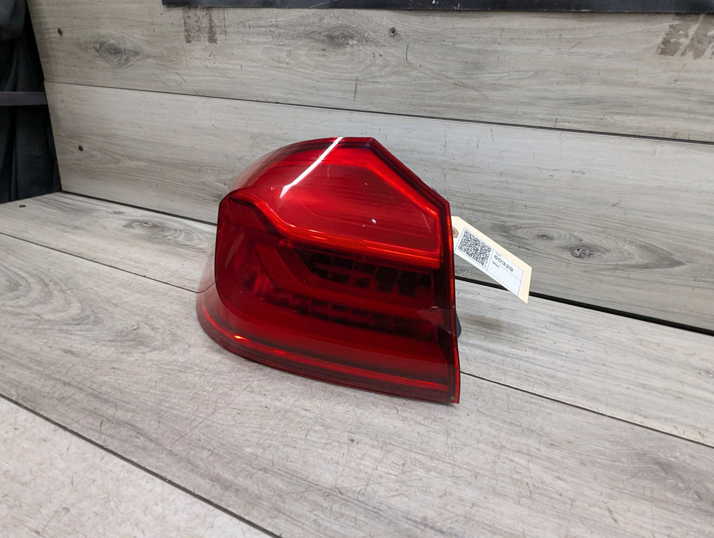17-20 OEM BMW F90 G30 530 540 M550 M5 Rear Left Driver Side Outer Tail Light