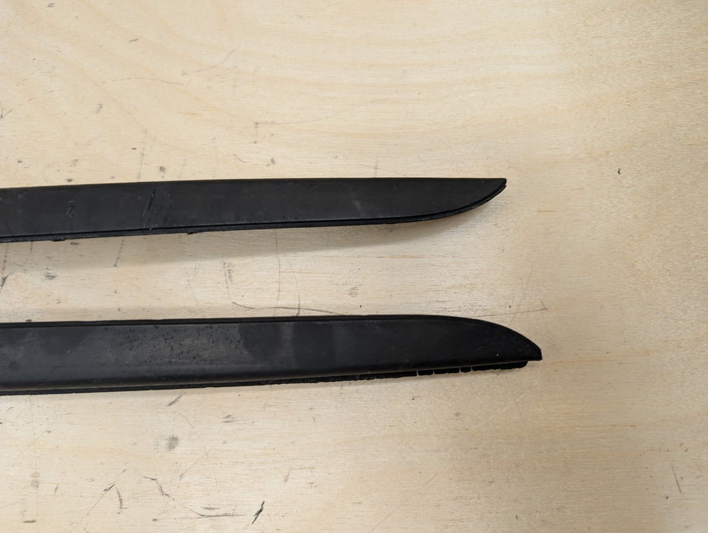2012-2018 BMW 328i F30 Front Left Right Side Windshield Drip Trim Molding SET 7258188