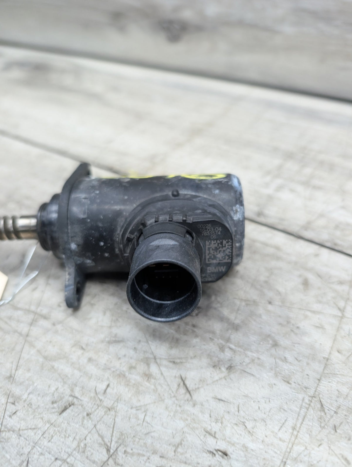 2016- 2019 BMW G12 750I N63 4.4L CAMSHAFT VARIABLE TIMING SOLENOID OEM 7631574