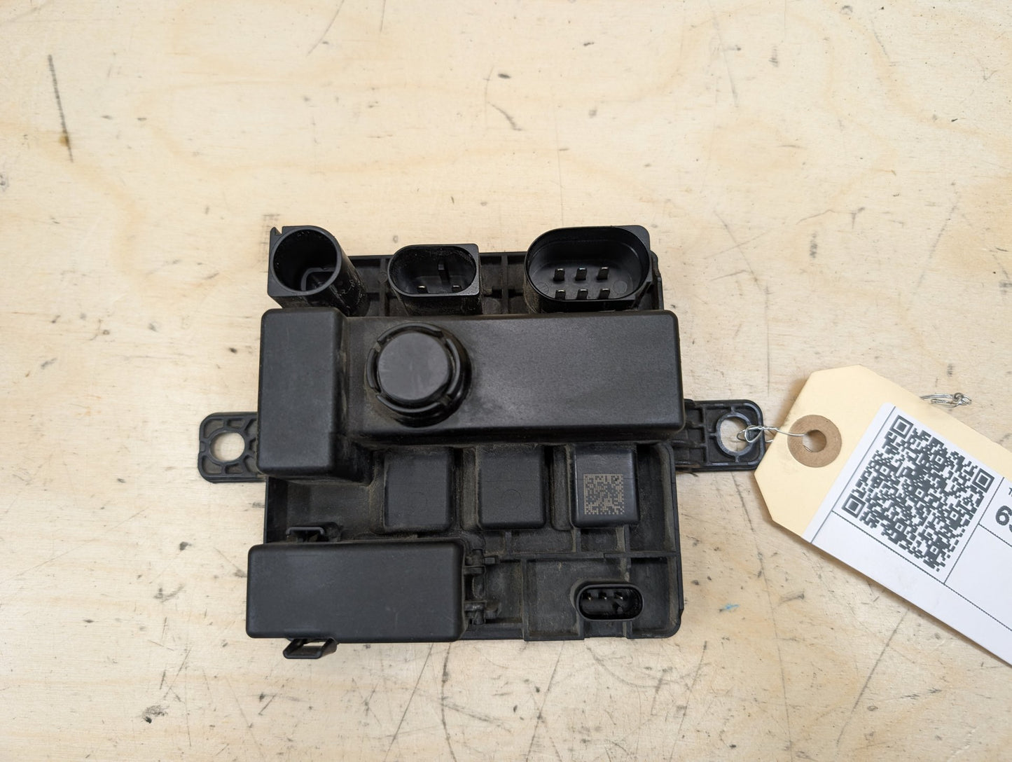 OEM BMW F10 F15 F22 F23 F30 F32 F33 F36 Integrated Power Supply Control Module