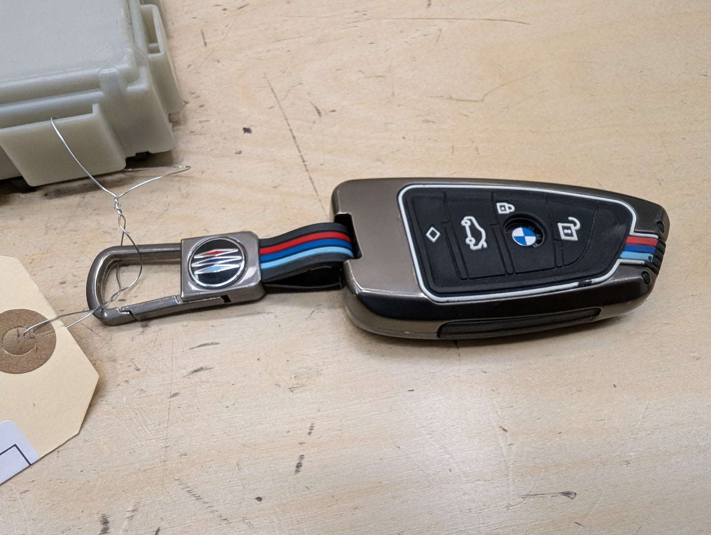 2018-2024 BMW X3 G01 Bdc Body Domain Fem Control Module w/ Key 8715809