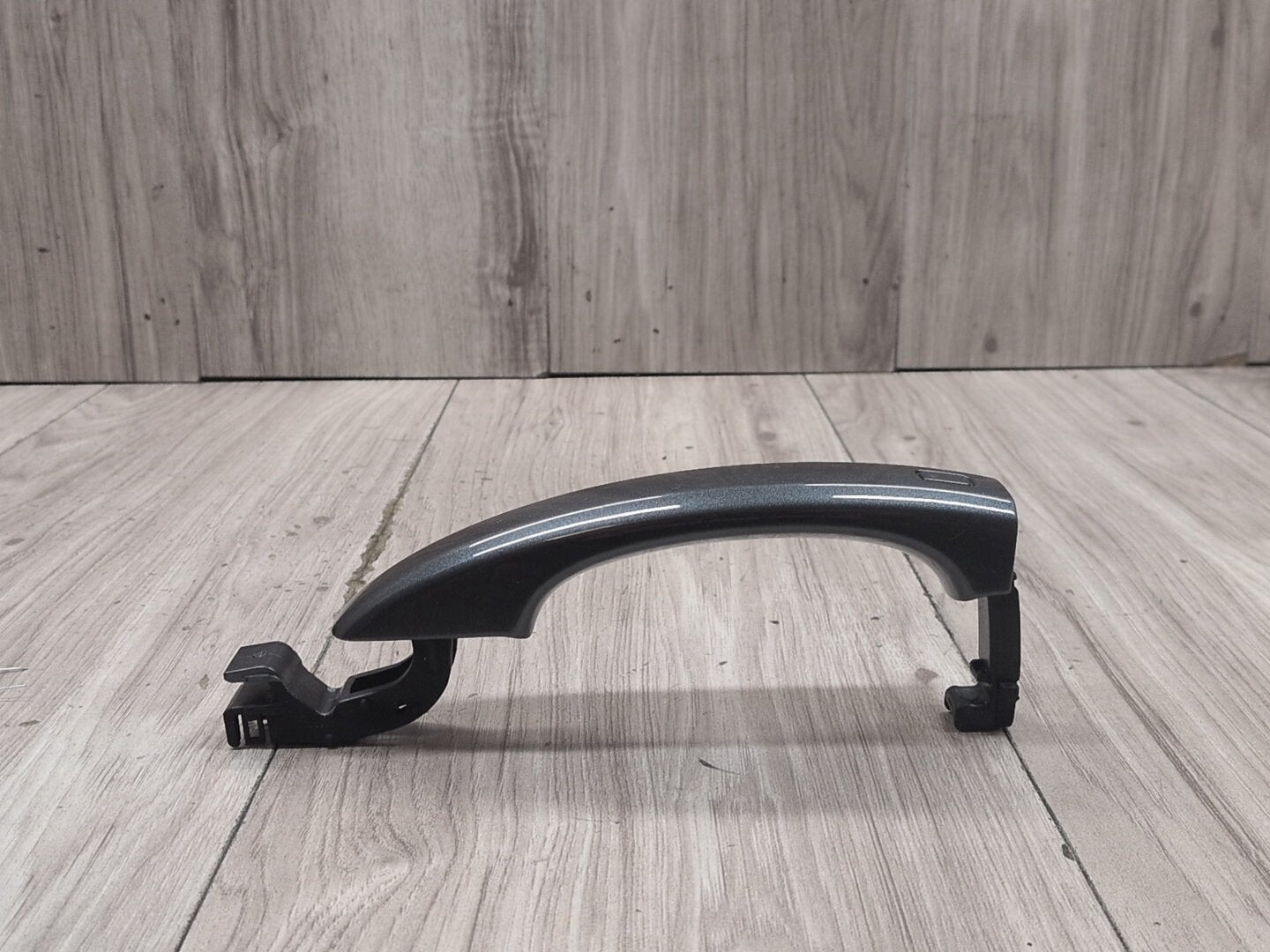 2015-2018 Audi Q3 8U Front or Rear Left Driver Exterior Door Handle w/ Comfort Access 8T0837205A