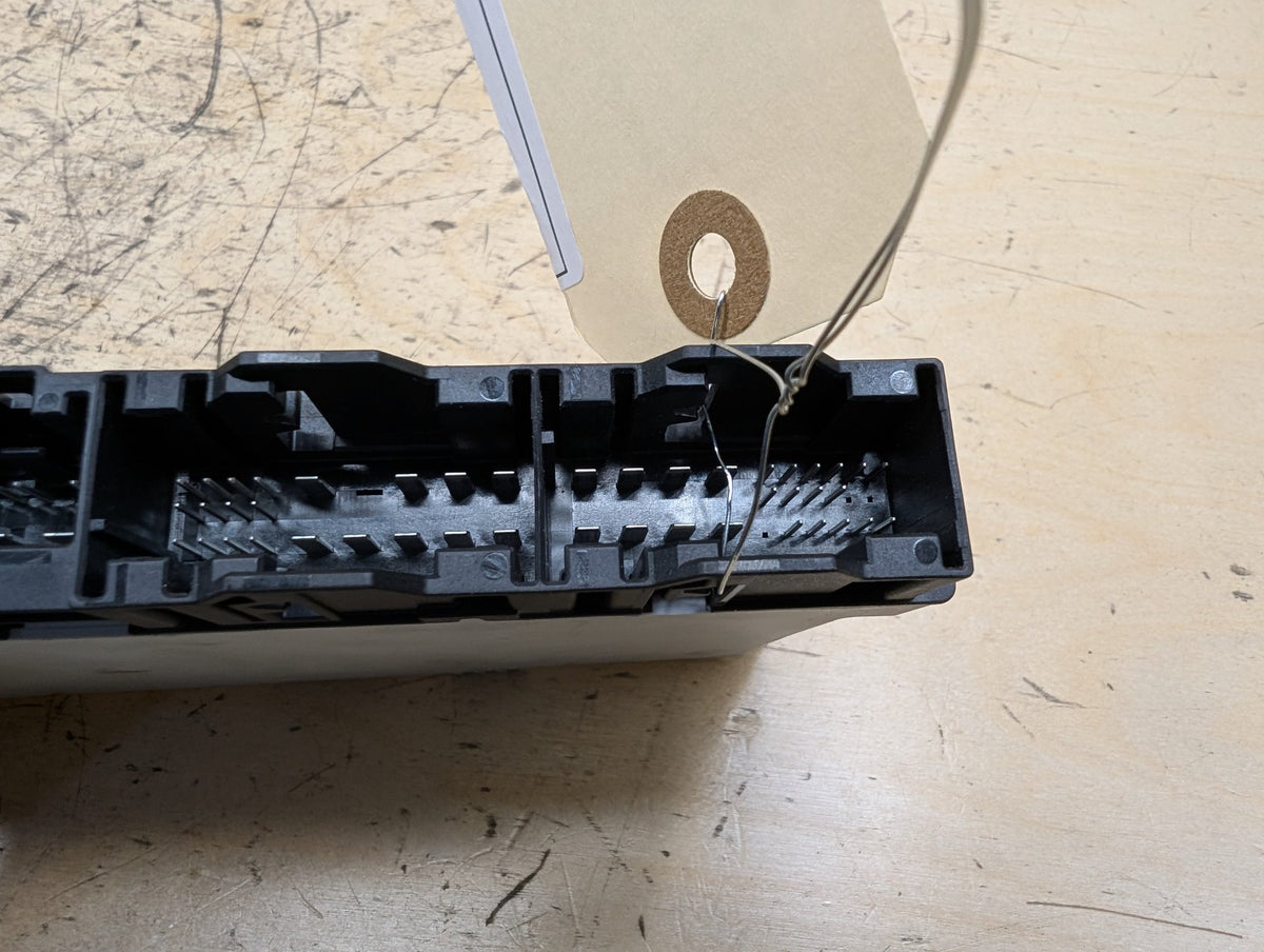 2010-2017 BMW 535i GT xDrive F07 Front Left or Right Seat Control Module 9354277 OEM