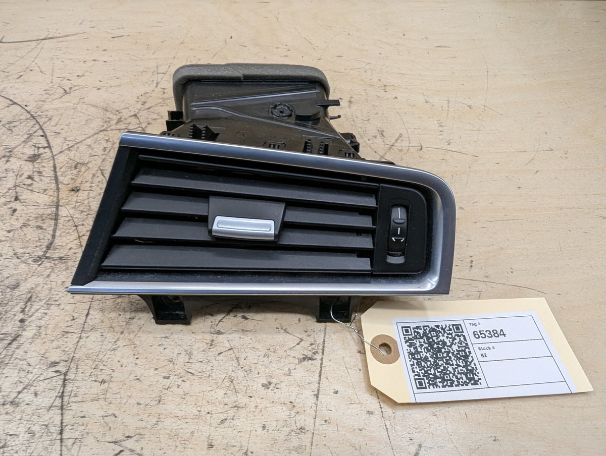 2010-2017 BMW 535i GT xDrive F07 Dashboard Dash Board Right Passenger Air Vent 9142583 OEM