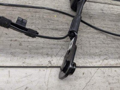 OEM BMW F90 G11 G12 G30 530 540 M550 750 M5 Front Left or Right Seatbelt Buckle