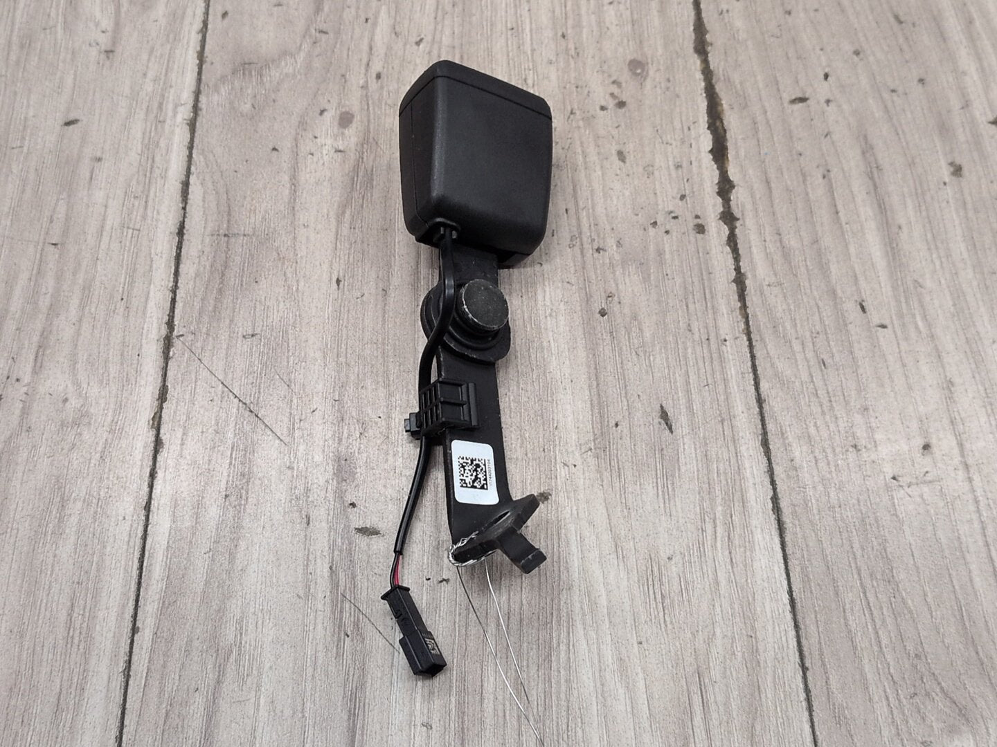 17-21 OEM BMW G21 G20 330 M340 Rear Left Driver Seatbelt Seat Belt Buckle