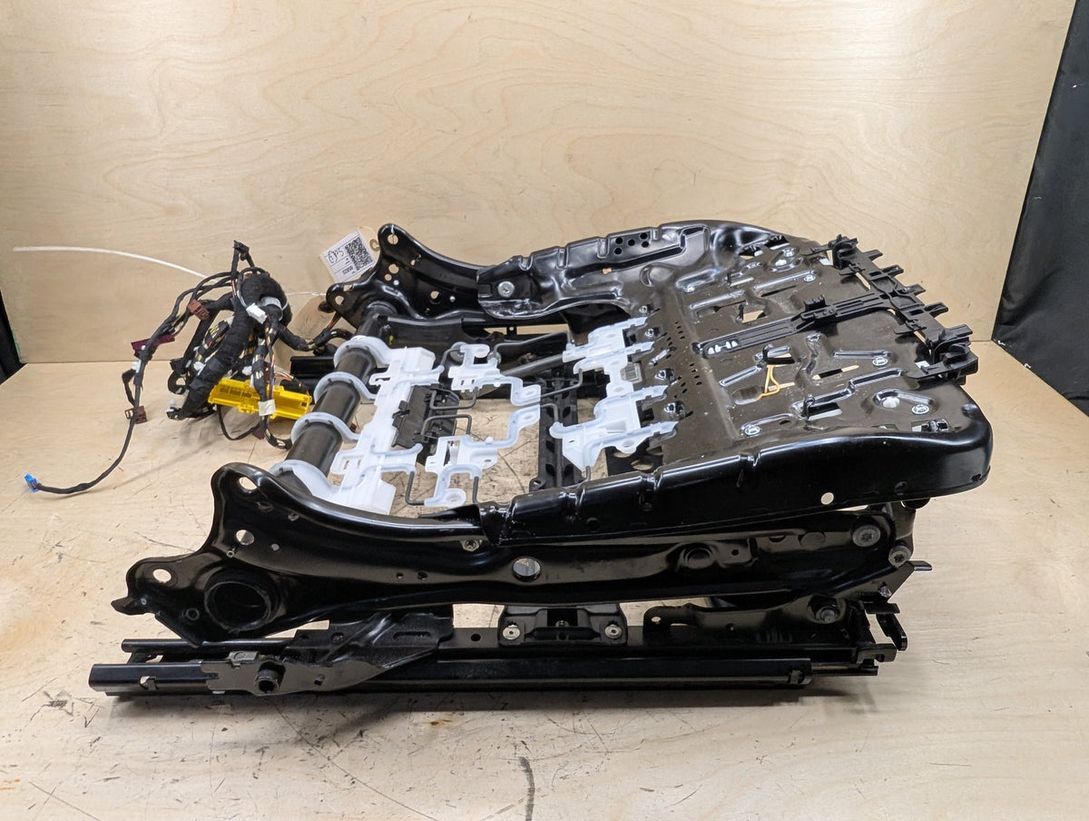 OEM BMW F95 G05 G06 G07 X5 Front Right Passenger Seat Lower Track Frame w Motors