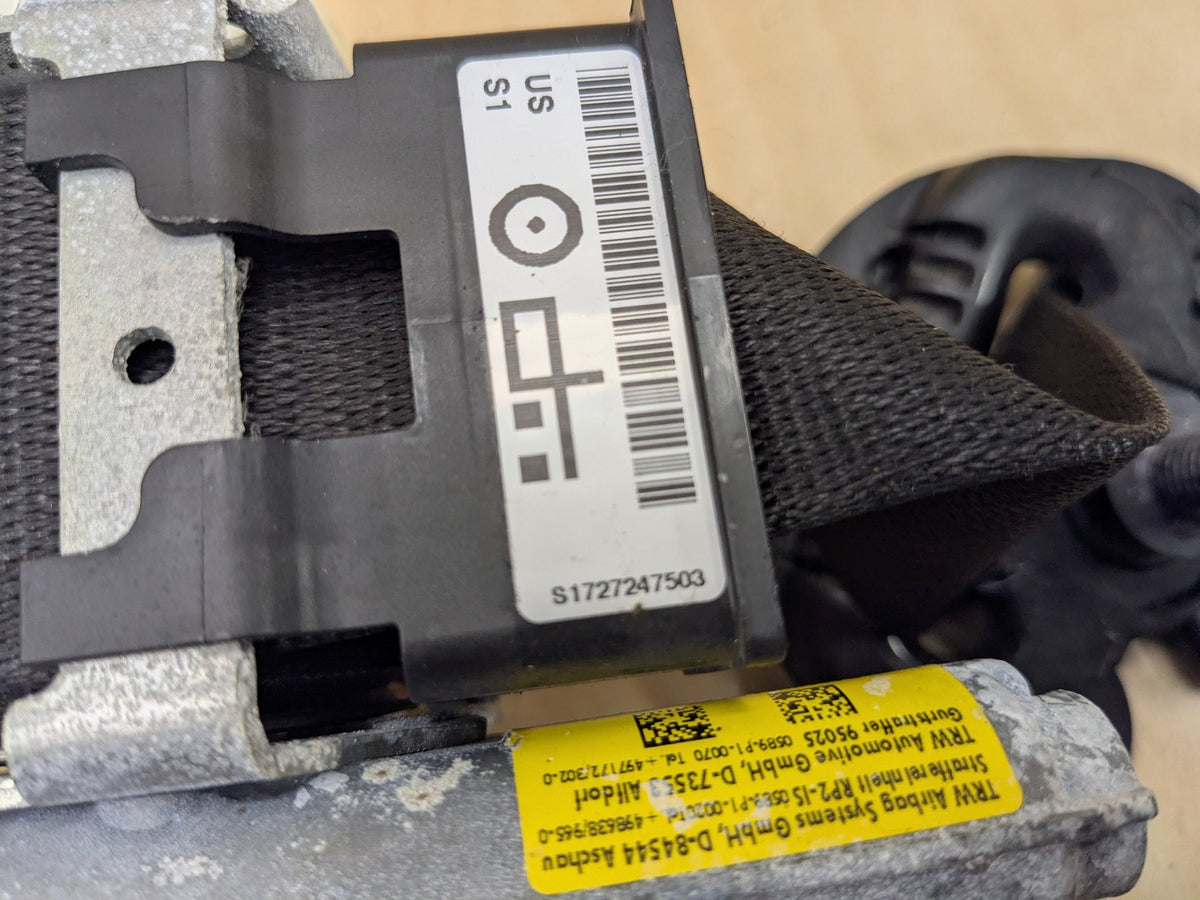12-20 OEM BMW F30 F36 F80 M3 Front Left Driver Side Seatbelt Retractor Black