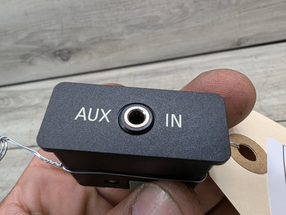 2007 - 2013 BMW X5 E70 AUX / USB Charger Port Socket 6986791 N62B48B