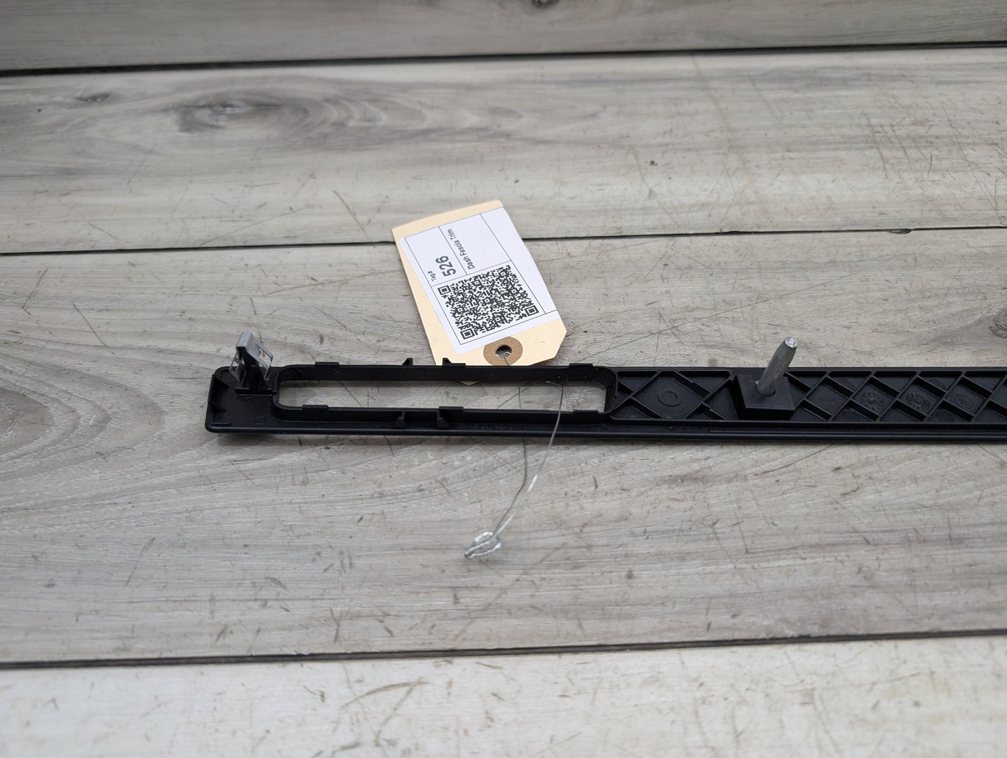 06-13 OEM BMW E90 E92 E93 328 335 M3 Cup Holder Decor Bezel Strip Trim