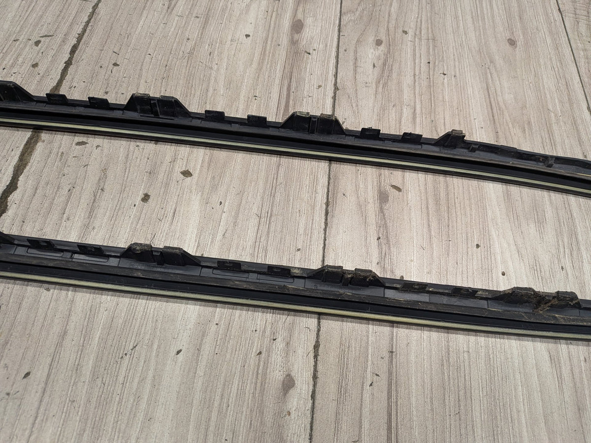 2015-2018 BMW X5 F85 Front Left Right Side Windshield Drip Trim Molding SET 7292405 OEM