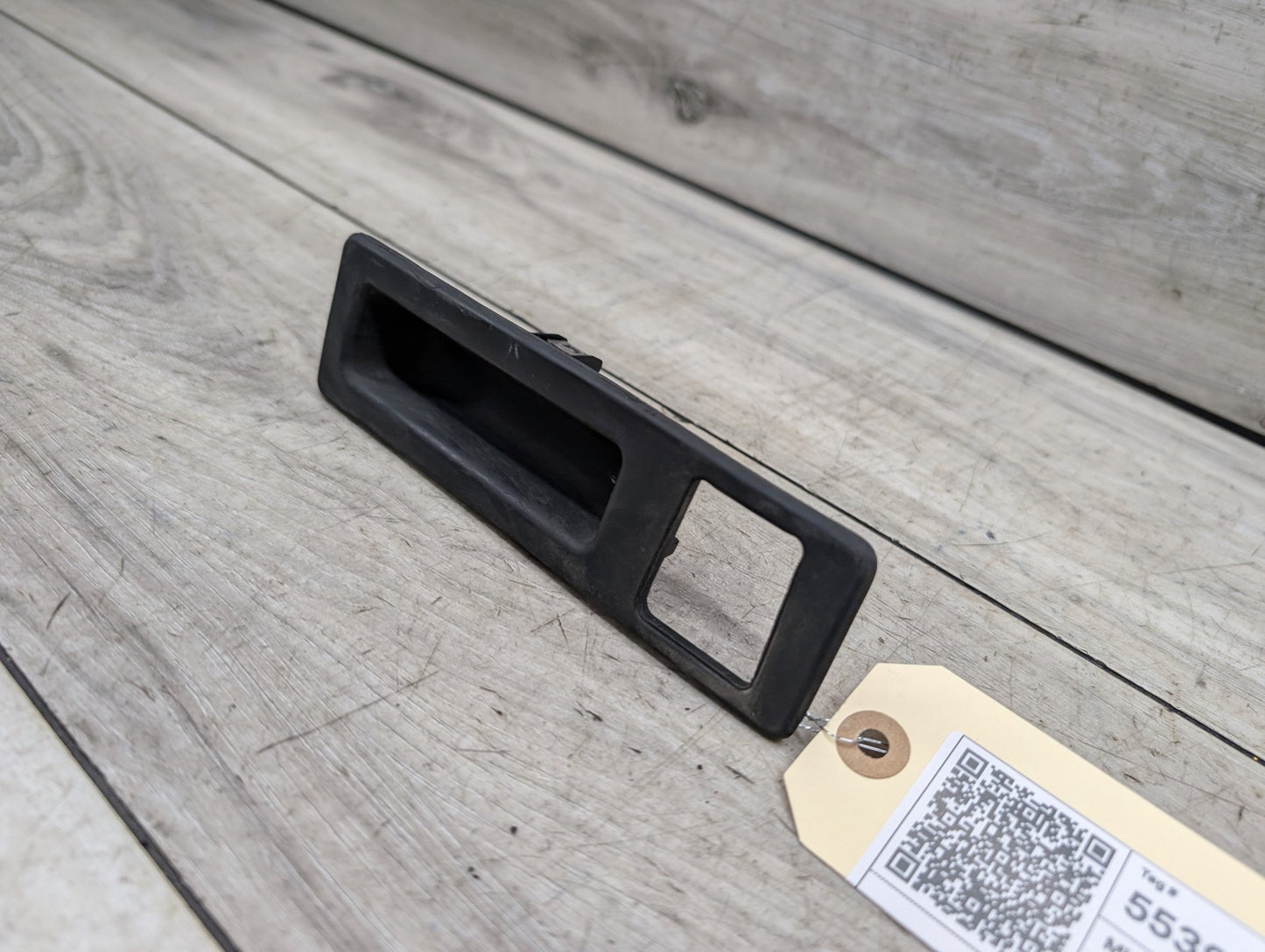 OEM BMW F22 F23 F30 F32 F36 F80 F82 F87 M3 M4 Trunk Lid Release Switch Handle